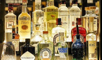 <p>Gin and London nightlife - <a href='/journals/gin-tasting'>Click here for more information</a></p>